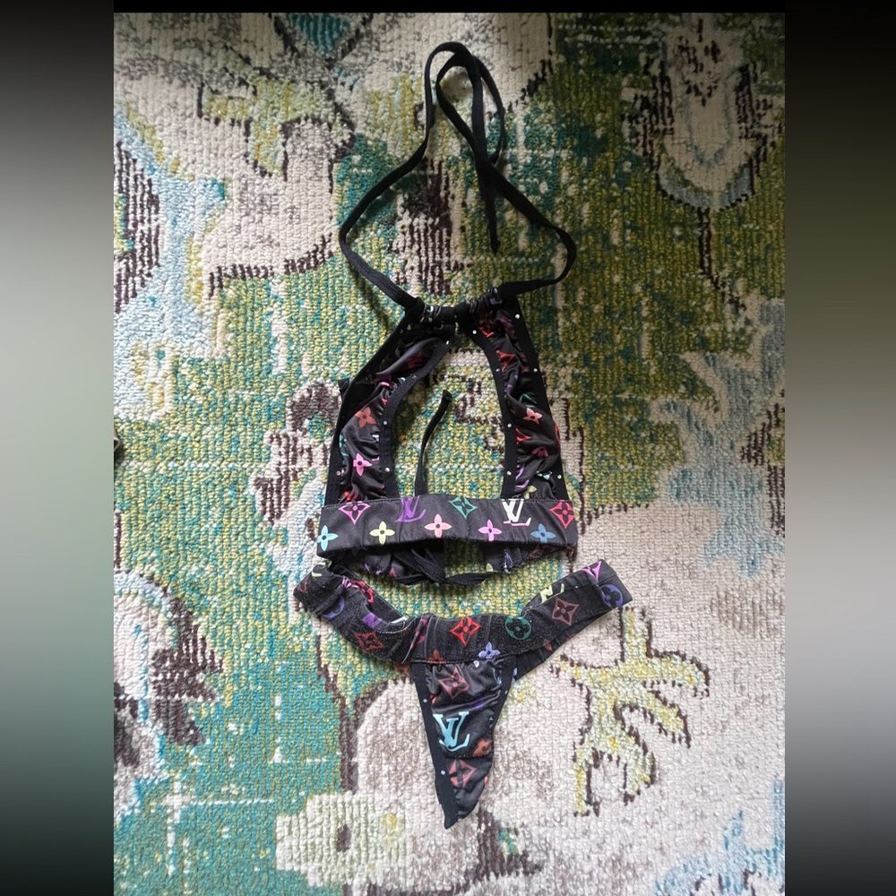 Two-piece dancewear
